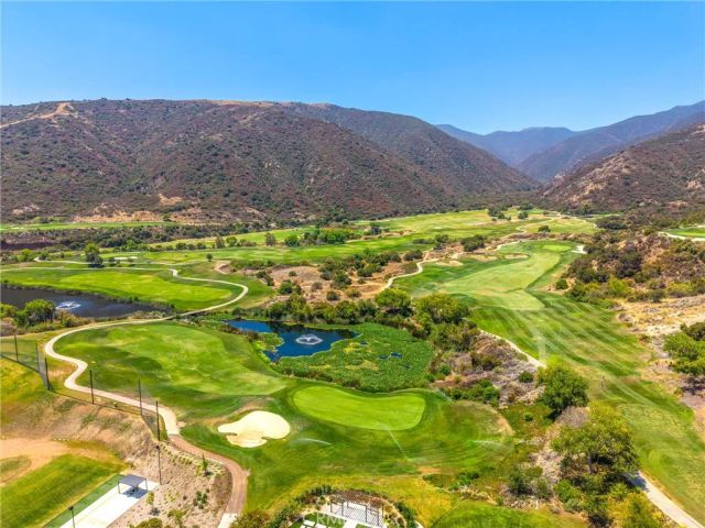 4412 Signature Dr, Corona, CA 92883
