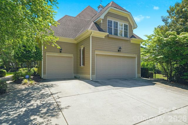11120 Mcclure Manor Drive, Charlotte, NC 28277
