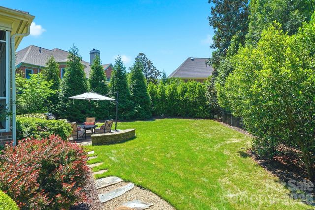 11120 Mcclure Manor Drive, Charlotte, NC 28277