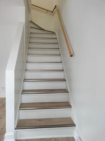 7910 S Muskegon Avenue 3, Chicago, IL 60617