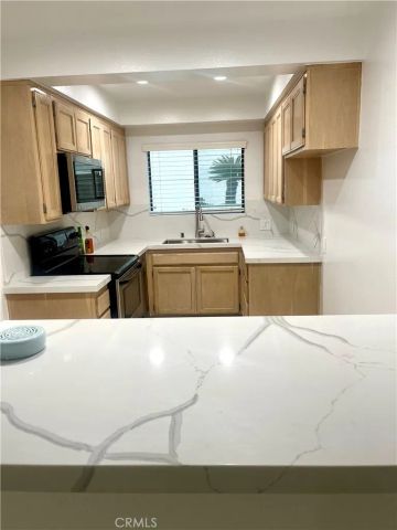 4700 Natick Ave 117, Sherman Oaks, CA 91423