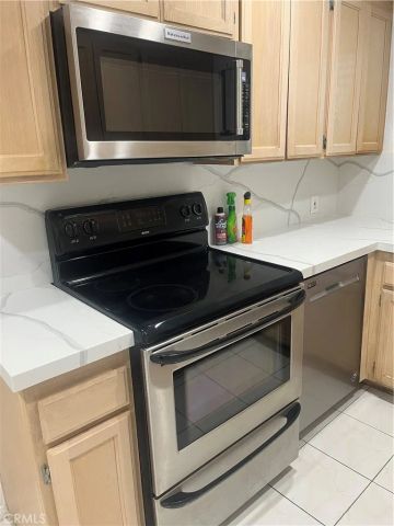 4700 Natick Ave 117, Sherman Oaks, CA 91423