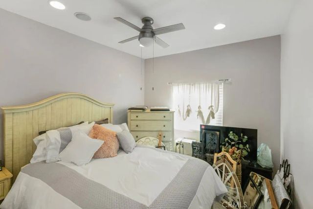 8466 Hoover Court, Oak Hills, CA 92344