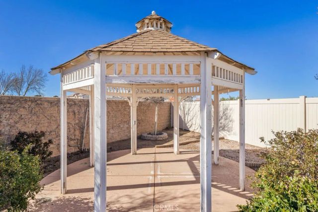 8466 Hoover Court, Oak Hills, CA 92344