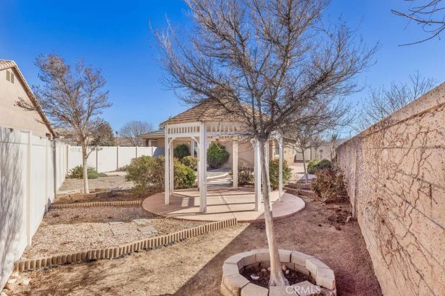 8466 Hoover Court, Oak Hills, CA 92344