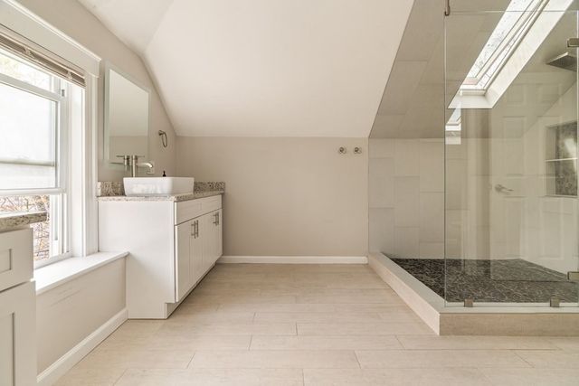 36-38 Saint Gregory 2, Boston, MA 02124
