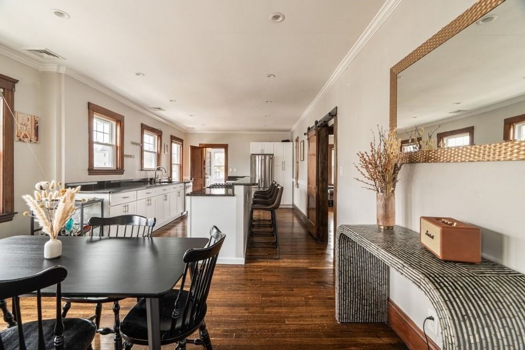 36-38 Saint Gregory 2, Boston, MA 02124