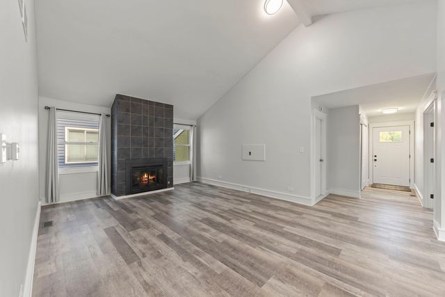 6386 Kindling Court, Lisle, IL 60532