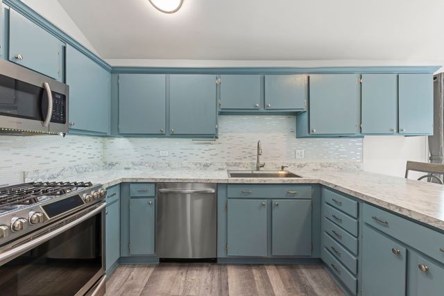 6386 Kindling Court, Lisle, IL 60532