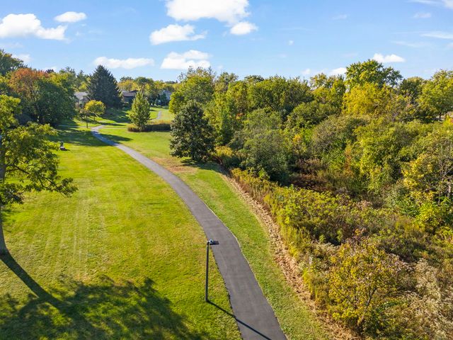 6386 Kindling Court, Lisle, IL 60532