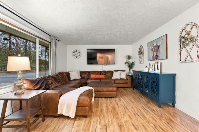 2717 S Skipworth Rd, Spokane Valley, WA 99206