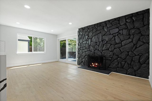 5942 Ashworth Way, Carmichael, CA 95608