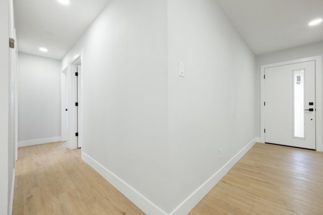 5942 Ashworth Way, Carmichael, CA 95608