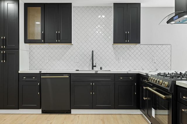 5942 Ashworth Way, Carmichael, CA 95608