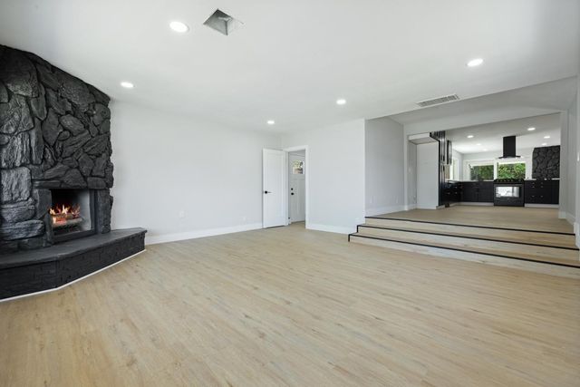 5942 Ashworth Way, Carmichael, CA 95608