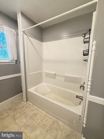 844 KNOB HILL RD, Fayetteville, PA 17222