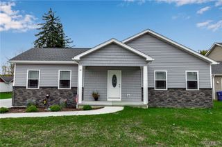 77 East And West Road, West Seneca, NY 14224