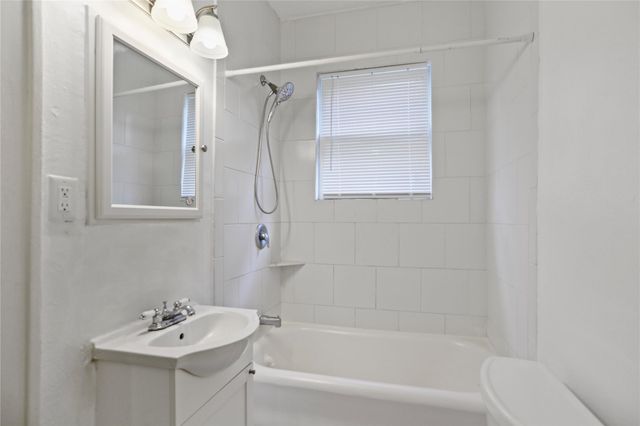 3717 Audubon Place 1, Houston, TX 77006