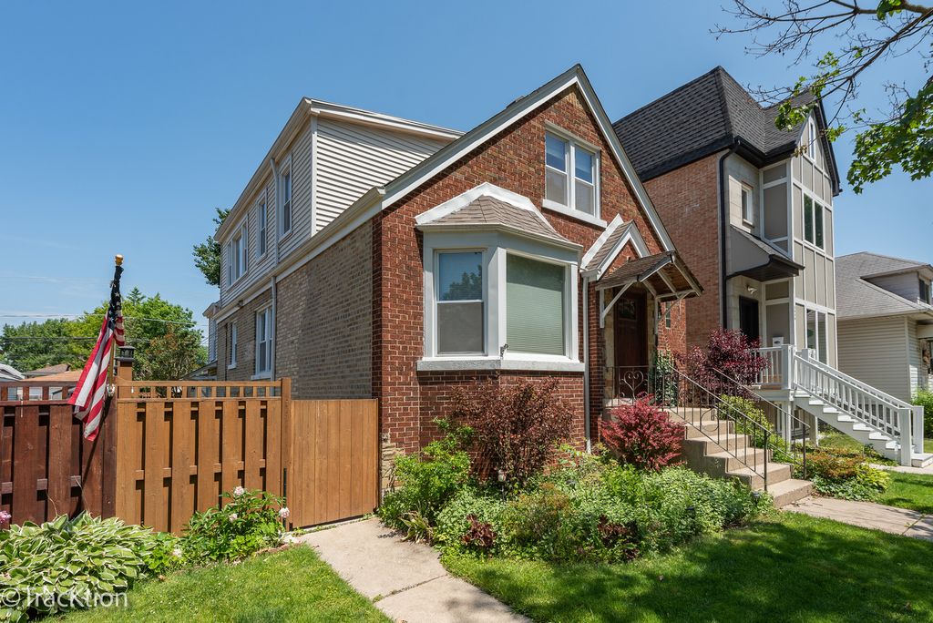 5034 W Argyle Street 2, Chicago, IL 60630