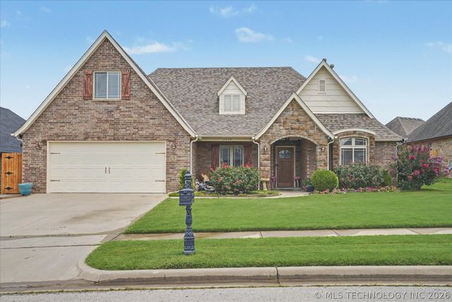 14559 S Courtney Lane, Glenpool, OK 74033