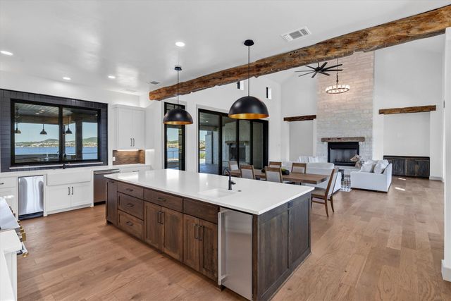 1003 Wax Wing Cove, Graford, TX 76449