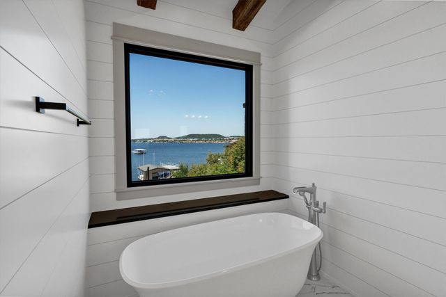 1003 Wax Wing Cove, Graford, TX 76449