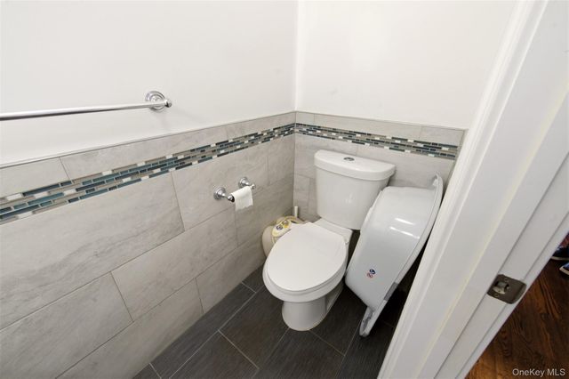 723 Carman Avenue 9, Westbury, NY 11590