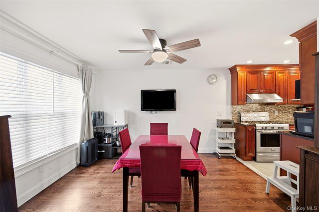 723 Carman Avenue 9, Westbury, NY 11590