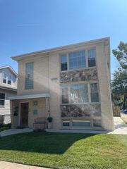 3659 W Eddy Street GF, Chicago, IL 60618