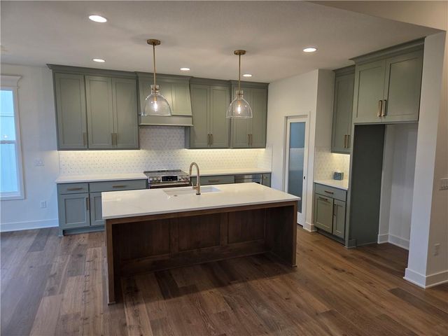 7238 Richards Drive, Shawnee, KS 66216