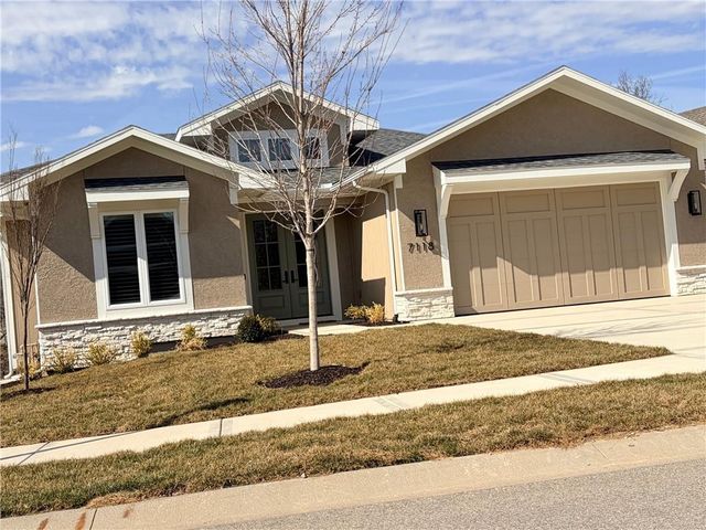 7238 Richards Drive, Shawnee, KS 66216