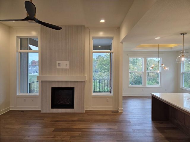 7238 Richards Drive, Shawnee, KS 66216