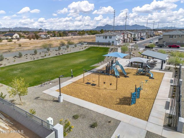 8330 E PETERSON Avenue, Mesa, AZ 85212