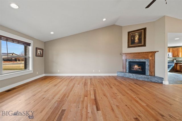 88 Riverway Road, Belgrade, MT 59714