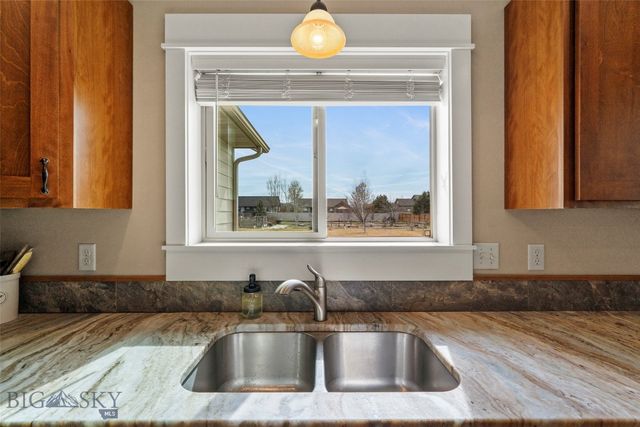 88 Riverway Road, Belgrade, MT 59714