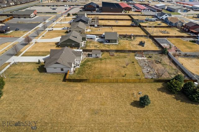 88 Riverway Road, Belgrade, MT 59714