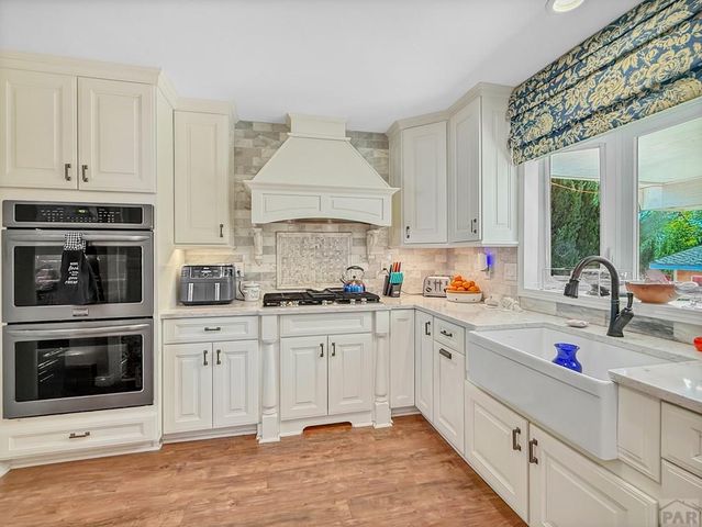 6 Hastings Dr, Pueblo, CO 81001