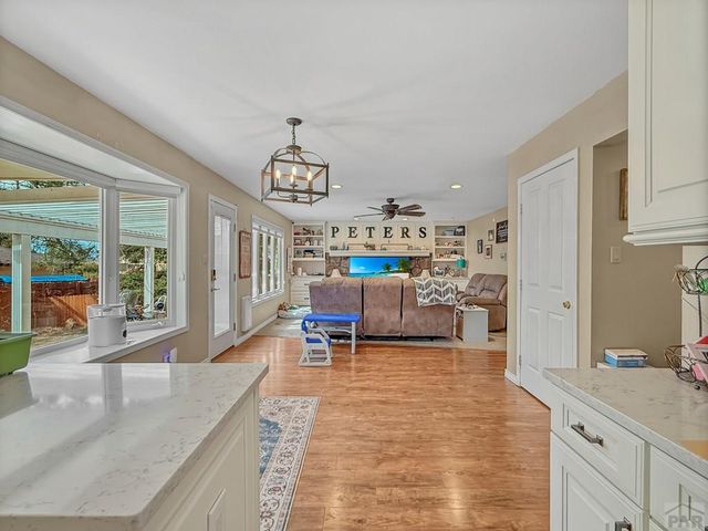 6 Hastings Dr, Pueblo, CO 81001
