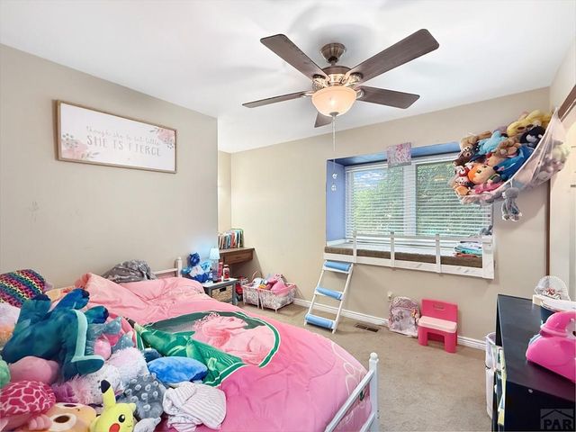 6 Hastings Dr, Pueblo, CO 81001