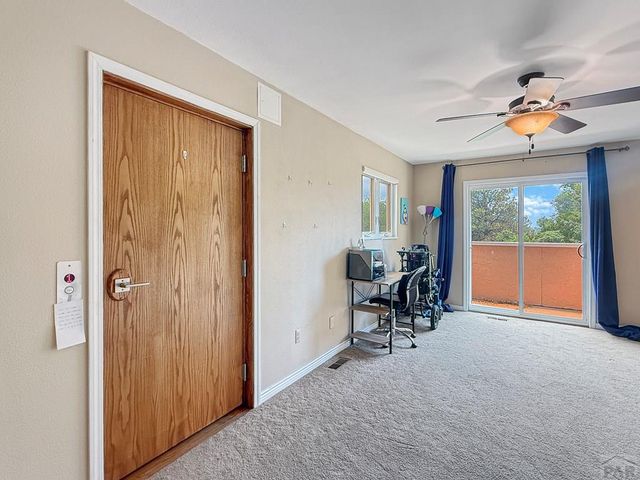 6 Hastings Dr, Pueblo, CO 81001