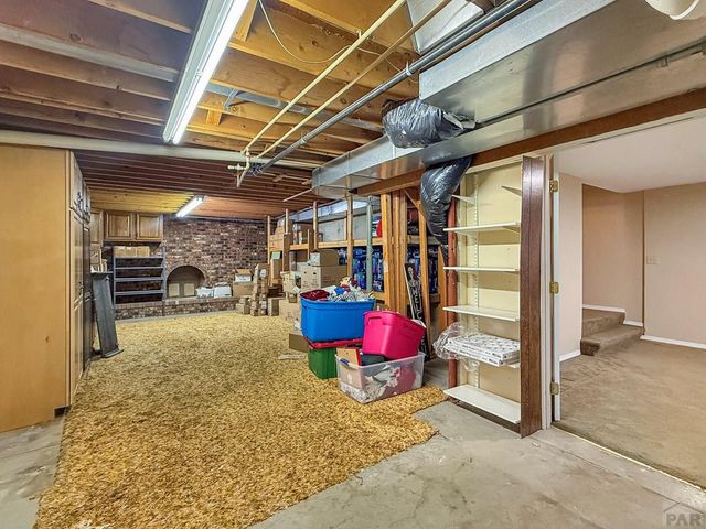 6 Hastings Dr, Pueblo, CO 81001