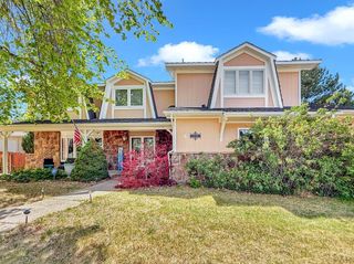 6 Hastings Dr, Pueblo, CO 81001