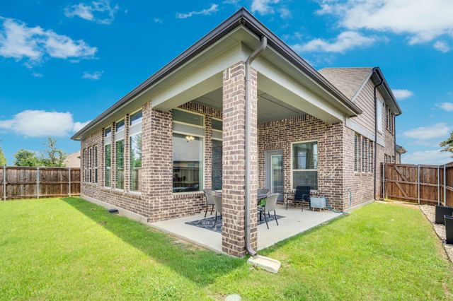2403 High Bluff Drive, Mansfield, TX 76063