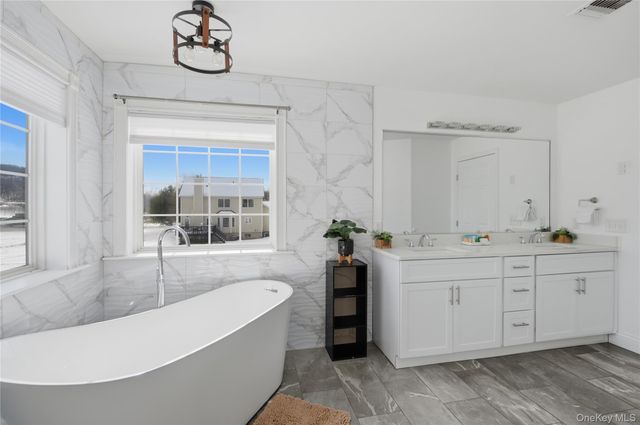 4 Picnic Woods Road, Clintondale, NY 12515