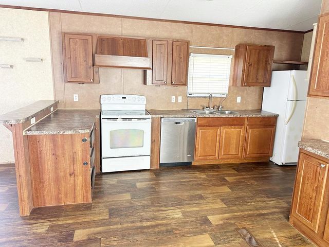 665 LCR 313, Colorado City Lake, TX 79512