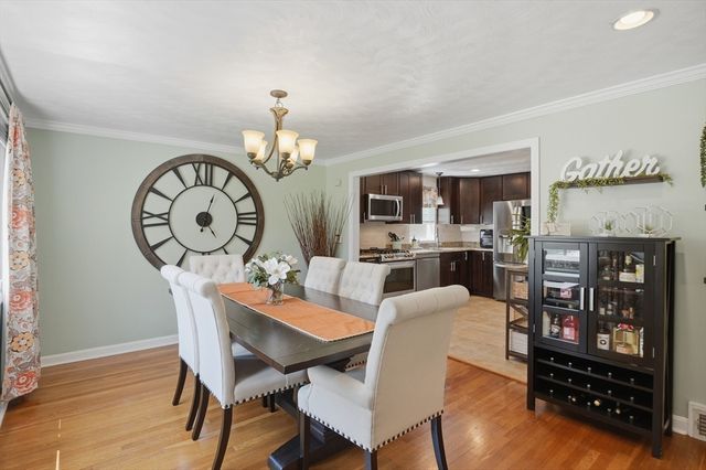 7 Park Villa Avenue, Worcester, MA 01606
