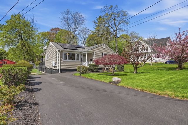 7 Park Villa Avenue, Worcester, MA 01606