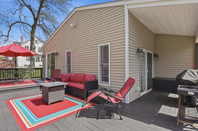 7 Park Villa Avenue, Worcester, MA 01606