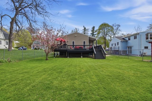 7 Park Villa Avenue, Worcester, MA 01606