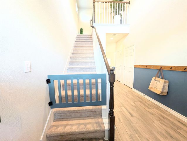 226 Thornless CIR, Buda, TX 78610